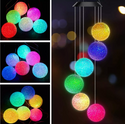 Zonne-energie lamp. Zonne-energie hanglamp balletjes. Lamp /nachtlamp met zonnebatterij/ solar lamp
