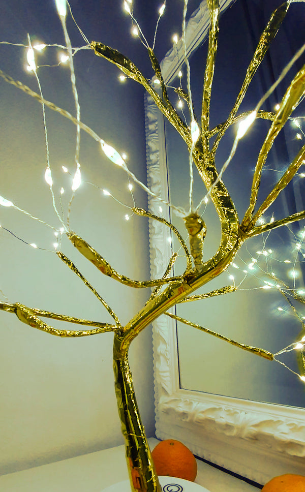Lamp in vorm van boom/ Lampenboom / Gouden kleur Boomlamp met Warm Wit licht