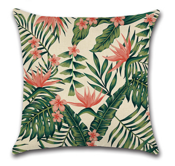 Tropische Planten kussensloop. Sierkussenhoes groene bladeren en roze bloemen 45x45